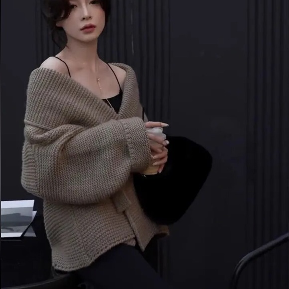 Sweaters - Cardigan khaki vintage British style wide sleeve robe style belted